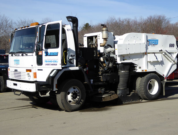 Vacuum Truck for rent